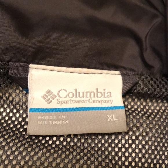 New! Men’s XL Omni tech wood grain pattern windbreaker by Columbia. (NWOT)